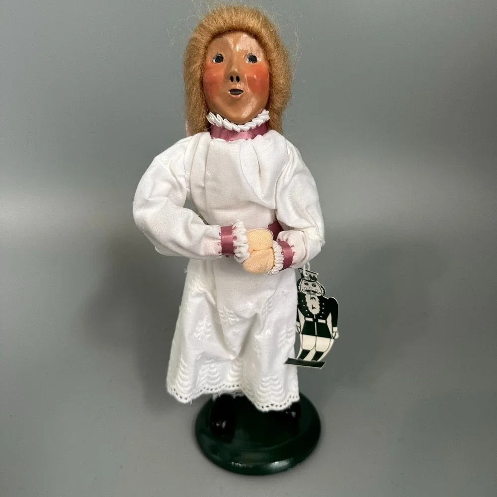 Byers Choice Marie Nutcracker Series First Edition 1993 Caroler‎ Figurine White